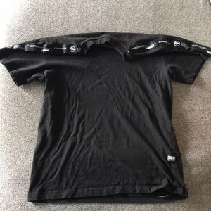 Gstar T-Shirt, size small as seen on the images. Fits loose isn’t tight at all.